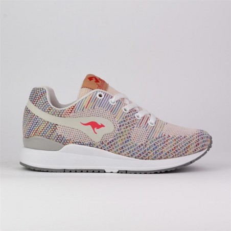 Deportivas de mujer...