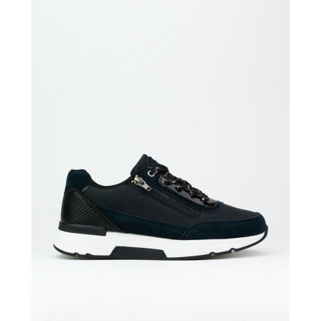 Deportivas de mujer...