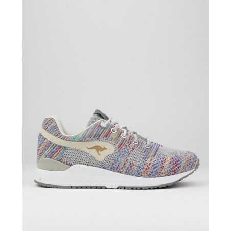 Deportivas de mujer...