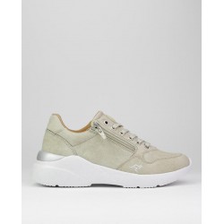 Deportivas de mujer...