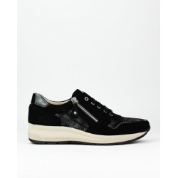 Deportivas de mujer...