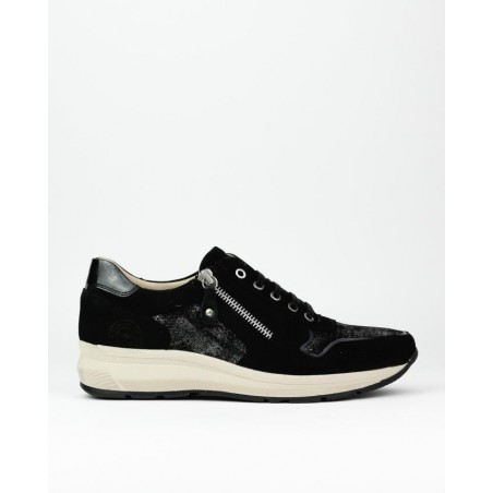 Deportivas de mujer...