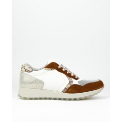 Deportivas de mujer...