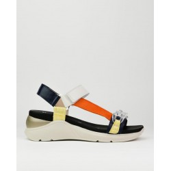 Sandalias de mujer...