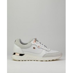 Deportivas de mujer...