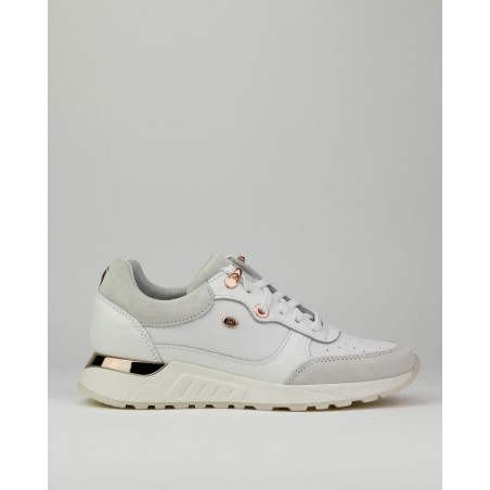 Deportivas de mujer...