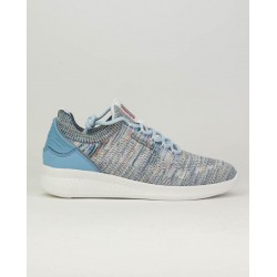 Deportivas de mujer...