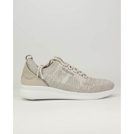 Deportivas de mujer...