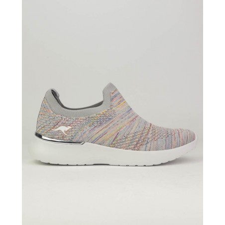 Deportivas de mujer...