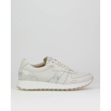 Deportivas de mujer...