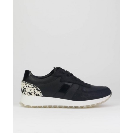 Deportivas de mujer...