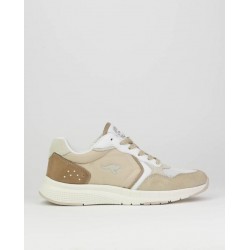 Deportivas de mujer...