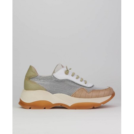 Deportivas de mujer...