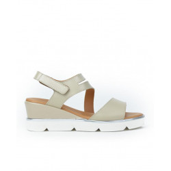 Sandalias de mujer...