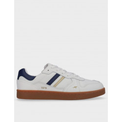 Deportivas de mujer...