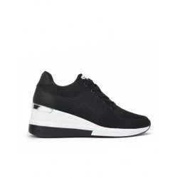 Deportivas de mujer...