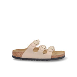 Sandalias de mujer...