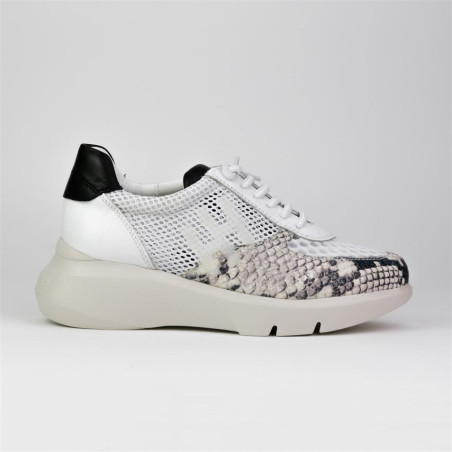 Deportivas de mujer...