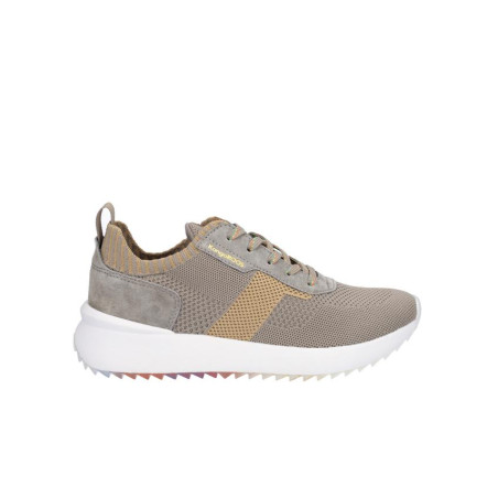 Deportivas de mujer...