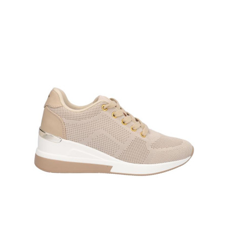 Deportivas de mujer...